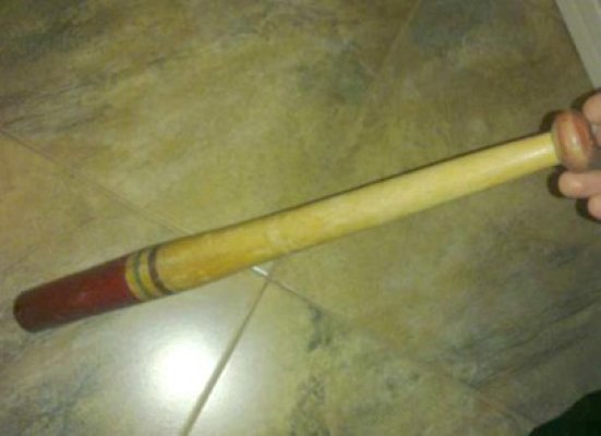 Un bărbat din Aliman bate tot ce prinde, dacă apucă să pună gura pe alcool